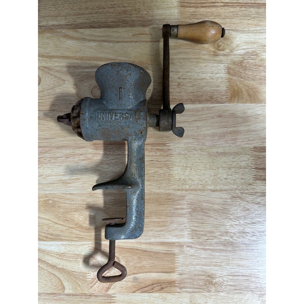 Universal No. 1 Vintage Hand Crank Nut Butter Food Meat Grinder L.F.&C. USA Made